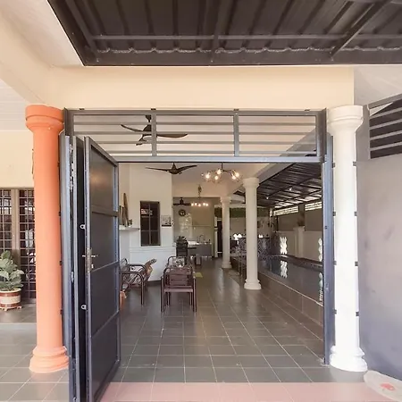 Pool Villa Max Bath Tub Bbq Steamboat Party 5Bedroom 23Pax Full Airconditioned Malacca Exterior photo