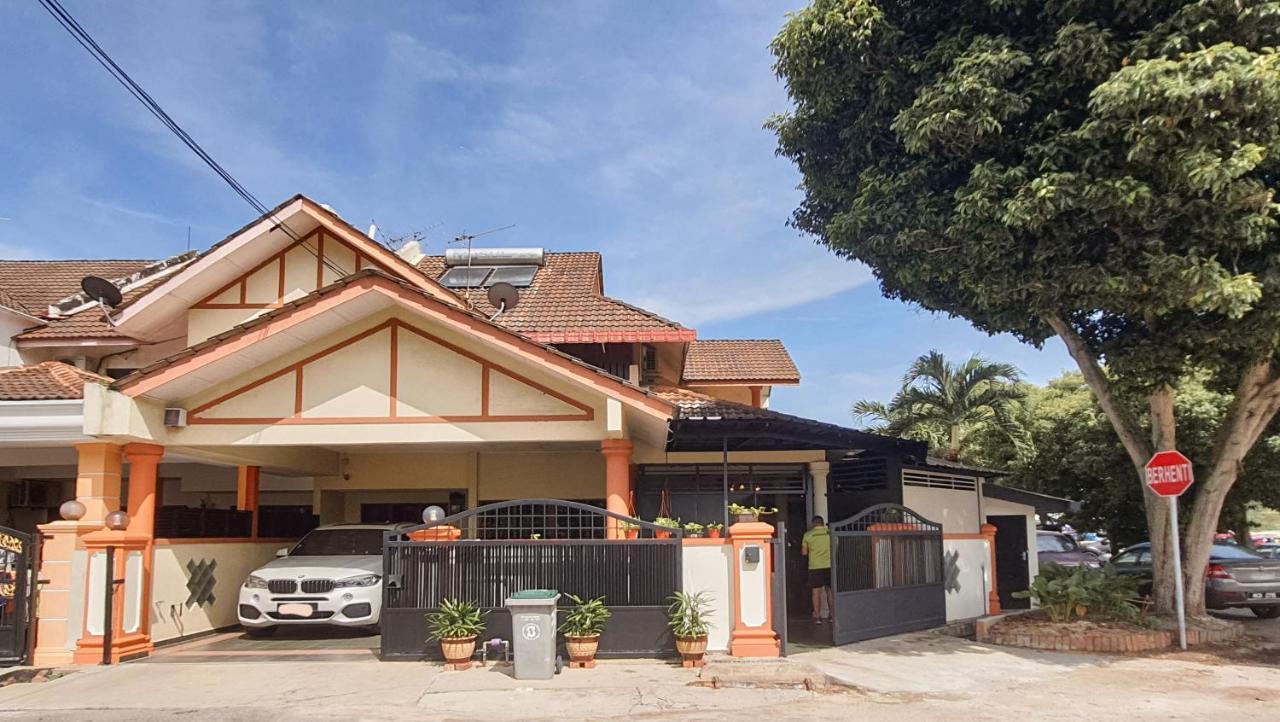 Rumah liburan Pool Max Bath Tub Bbq Steamboat Party 5bedroom 23pax Full Airconditioned Malacca